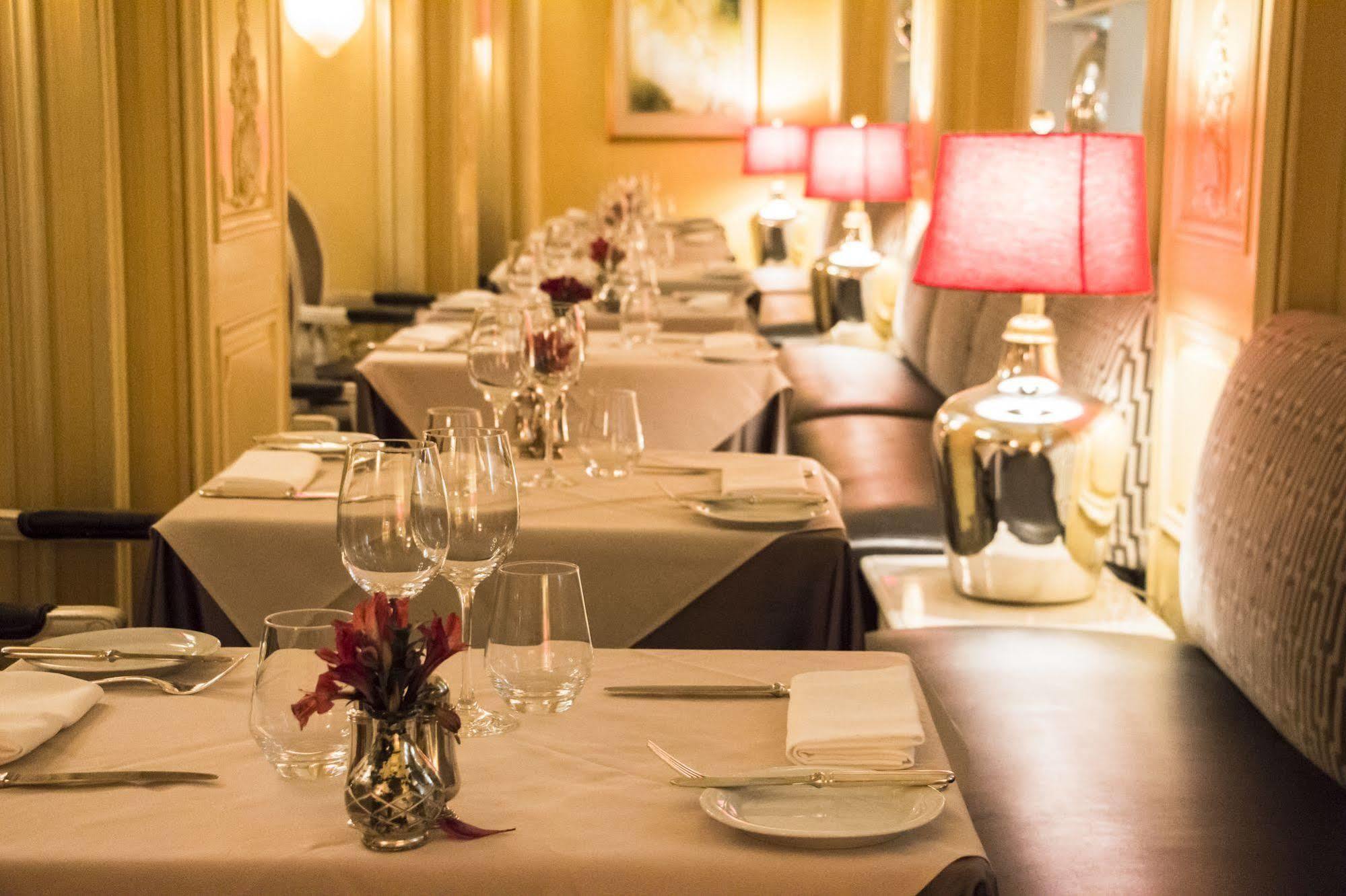 Plaza Athenee Hotel