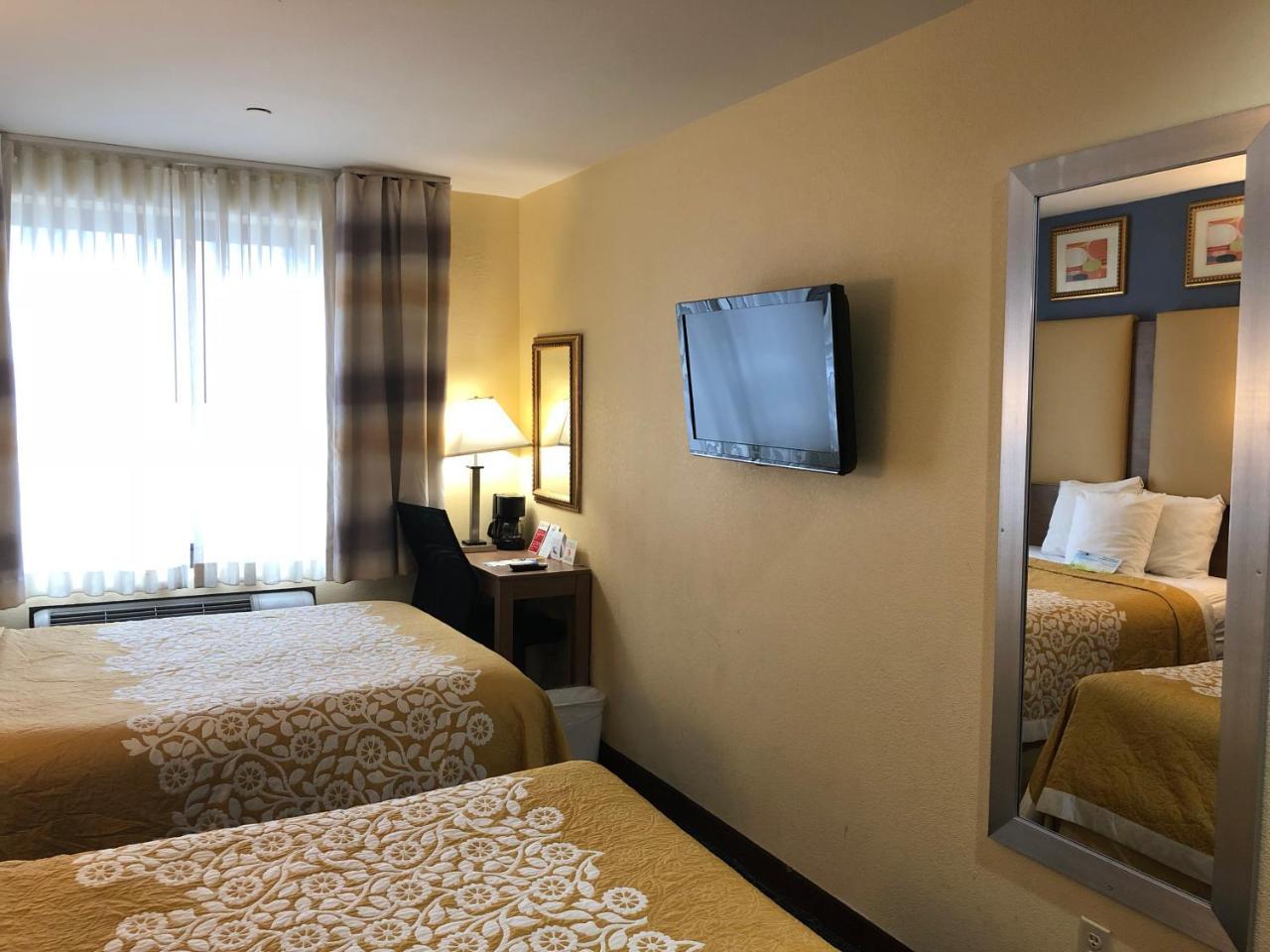 Days By Wyndham Brooklyn New York