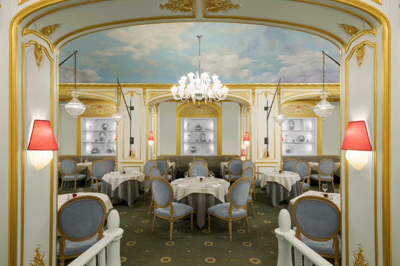 Plaza Athenee Hotel 5*