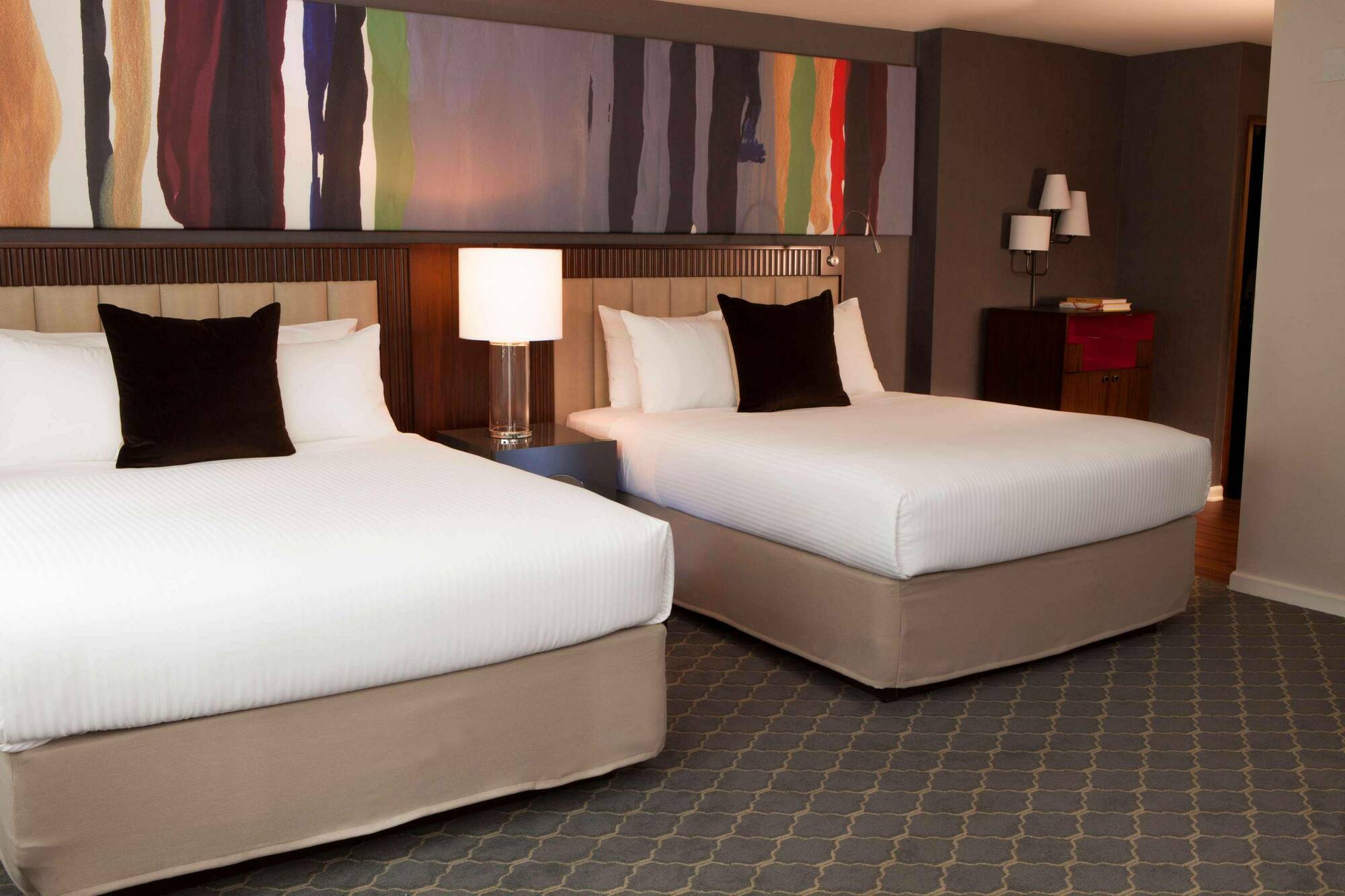 The Fifty Sonesta Hotel 4*