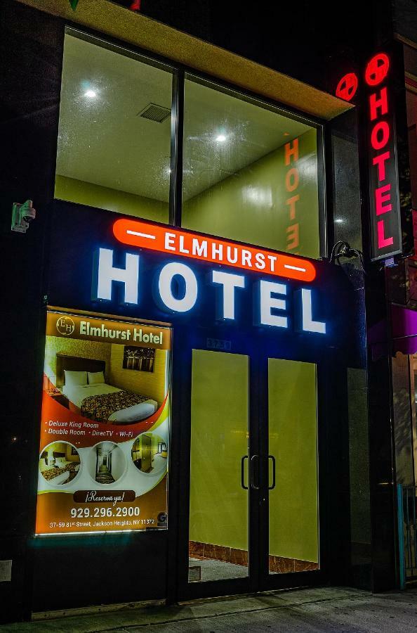 Elmhurst 3*