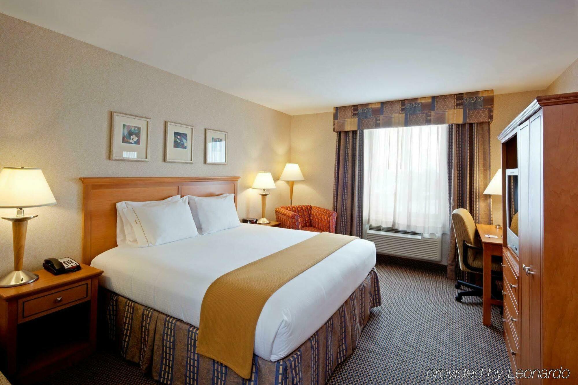 Hotel Holiday Express Brooklyn, An Ihg 3*