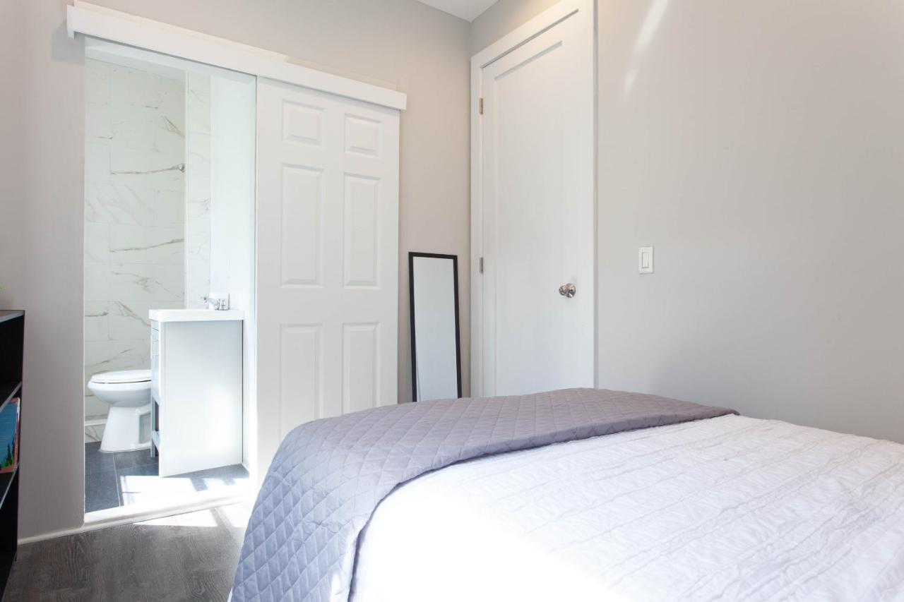 Private Bedroom In City * New York