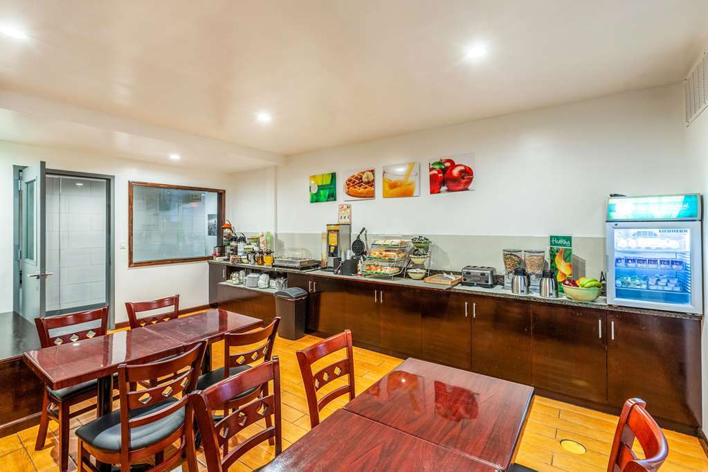 Hotel Quality Near Sunset Park 3*