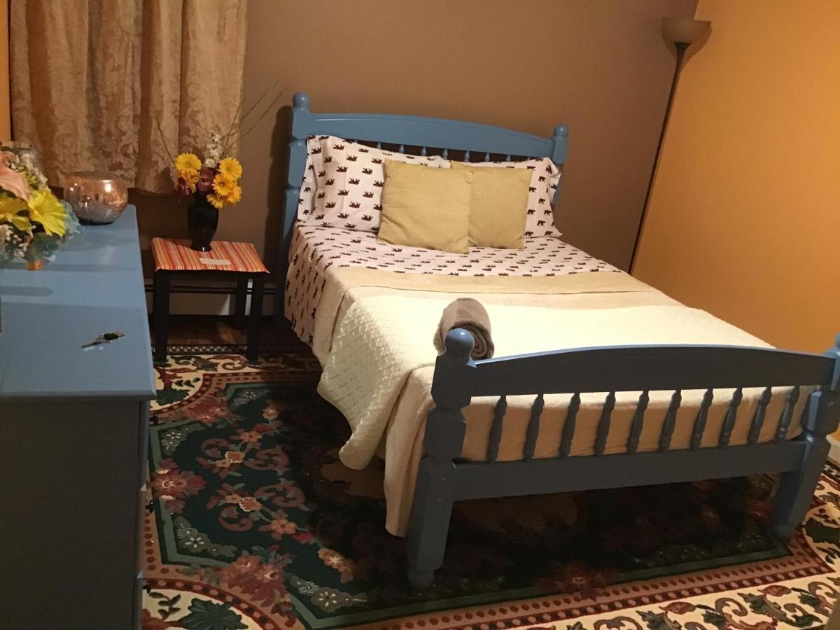 Privatunterkunft Beautiful Near Jfk And Close To Laguardia Airports *