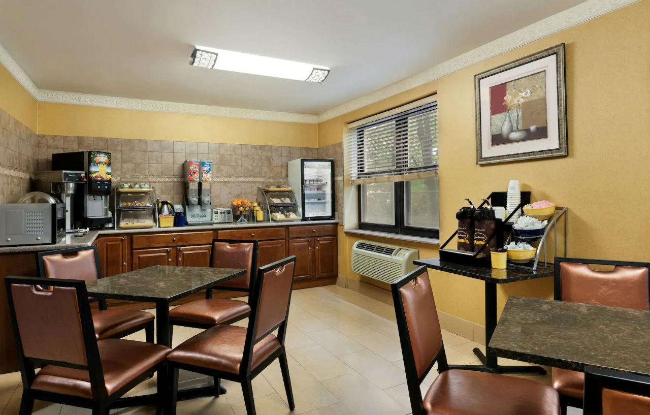 Days By Wyndham Brooklyn 2*